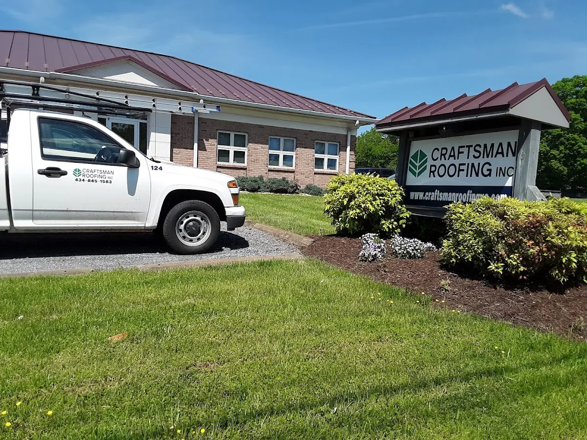 Quality Ice Dam Removal by experienced craftsmen in Sulgrave Manor